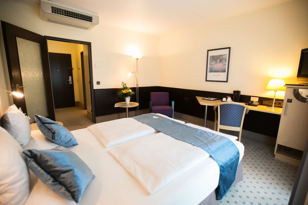 Holiday Inn - The Niu, Stream Monchengladbach 23/71