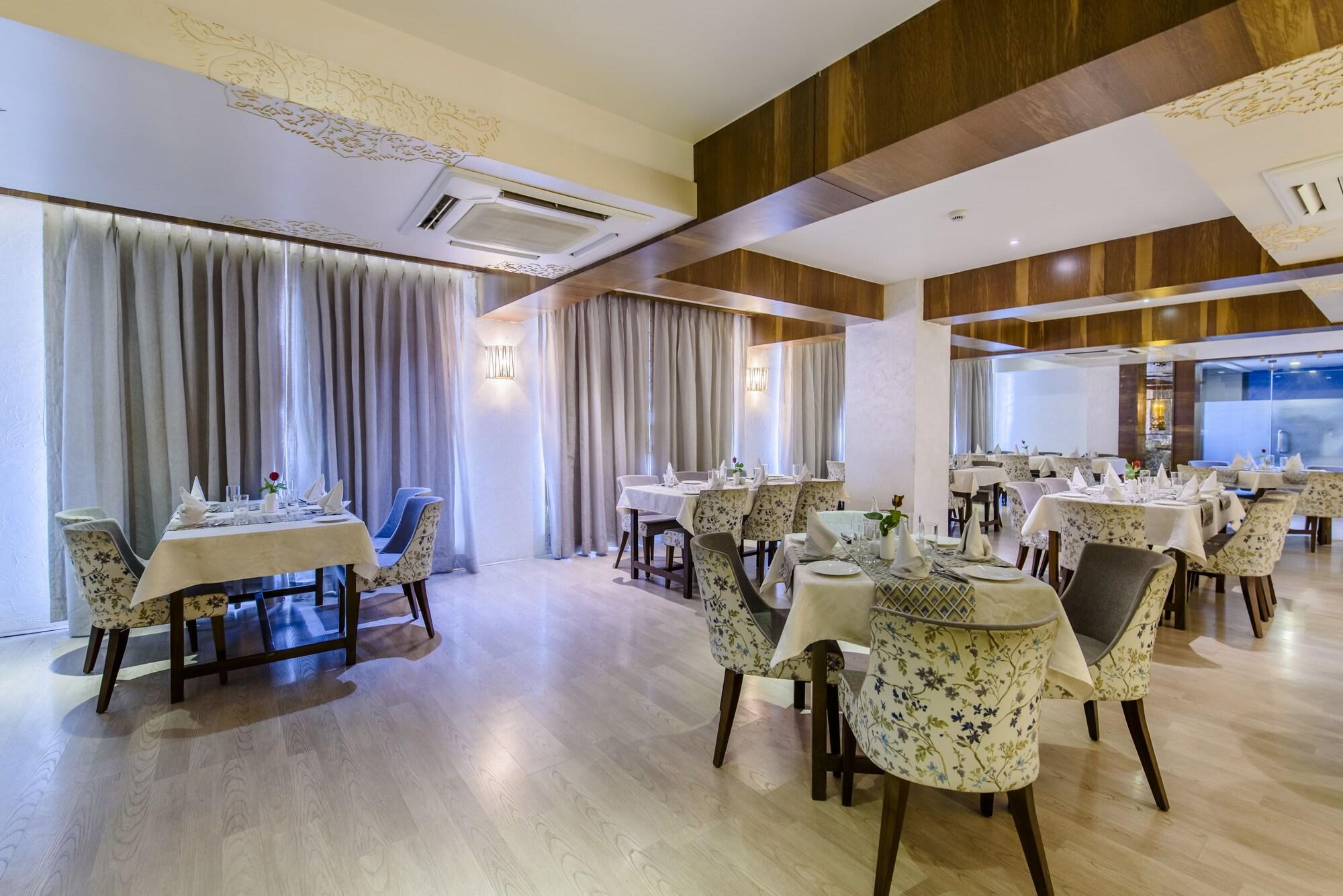 HOTEL GRAND DHILLON 23/31
