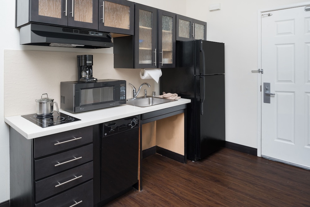 Candlewoods Suites Lacey 32/37