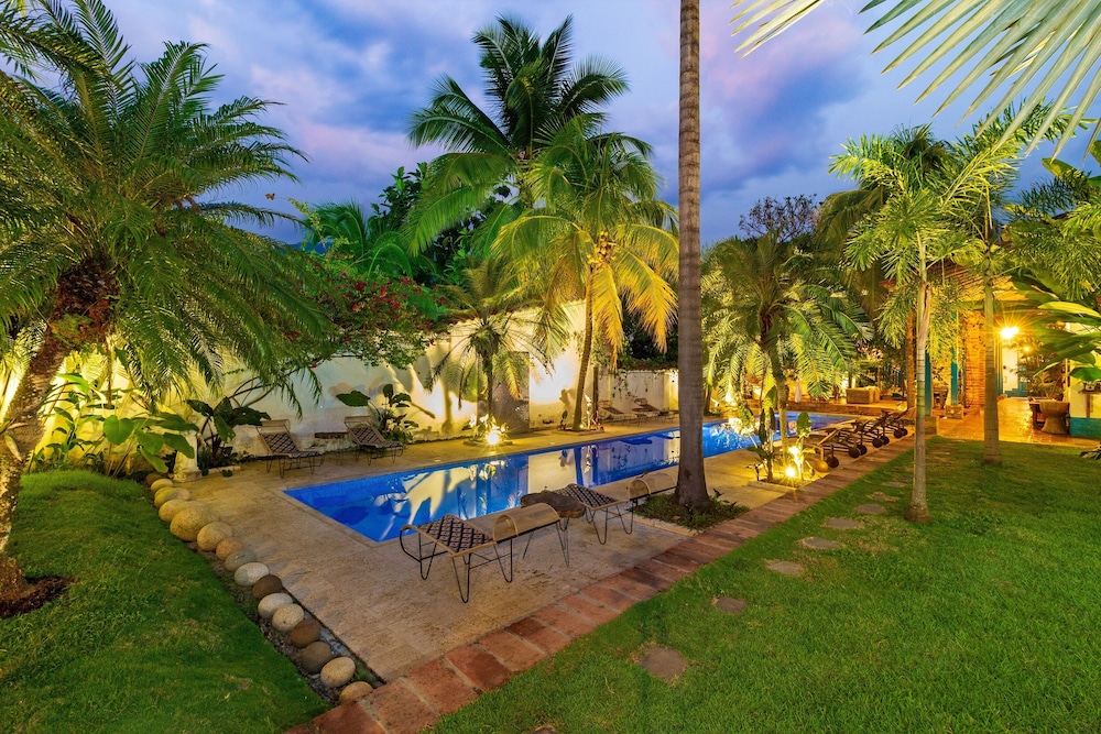 Hotel Cauca Viejo Fundadores 54/59
