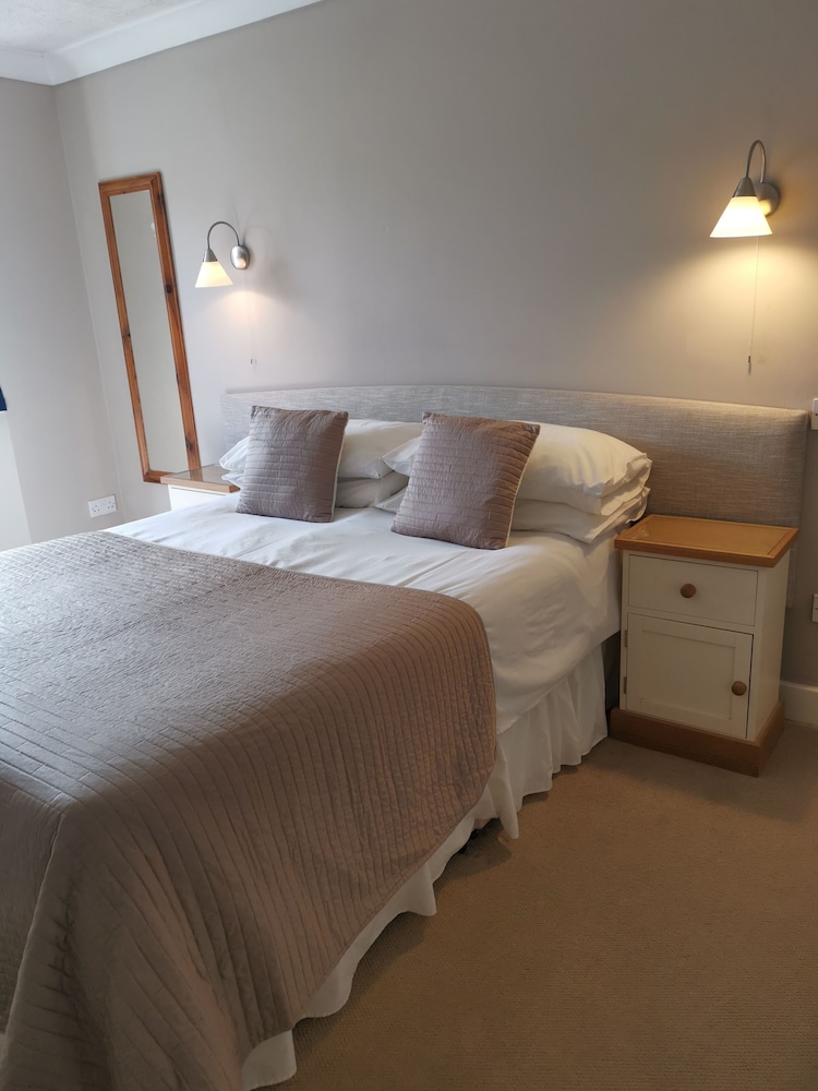 The River Haven Hotel 13/39