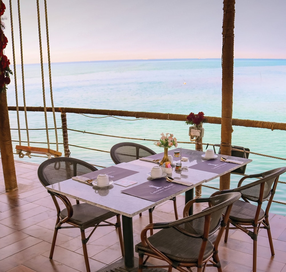 Lagoona Beach Luxury Resort And Spa 48/75