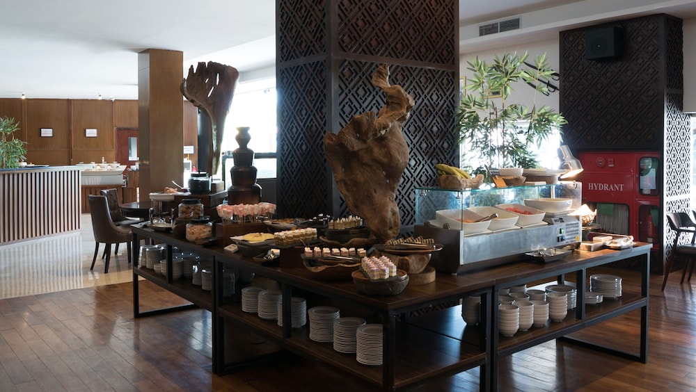 Myko Hotel And Convention Center Makassar 51/64