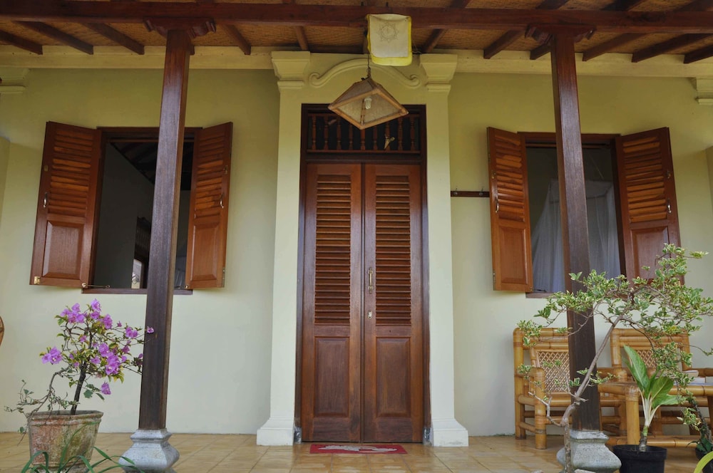 Meme Surung Homestay 10/66