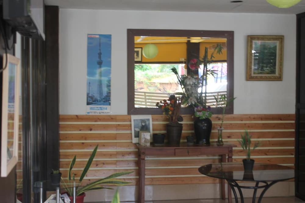 Axis Pension Hotel 41/50