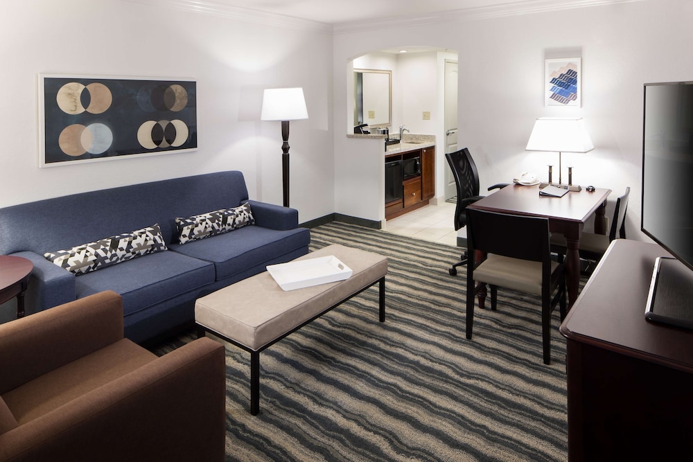 Embassy Suites By Hilton Tampa Brandon 40/64