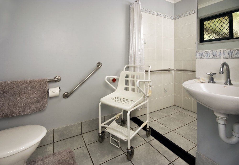 CAIRNS SUNLAND LEISURE PARK 35/35