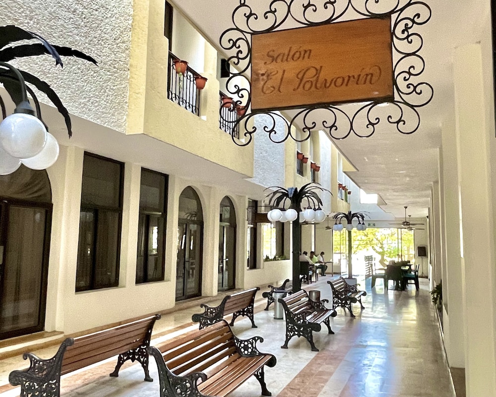 Del Paseo 26/66