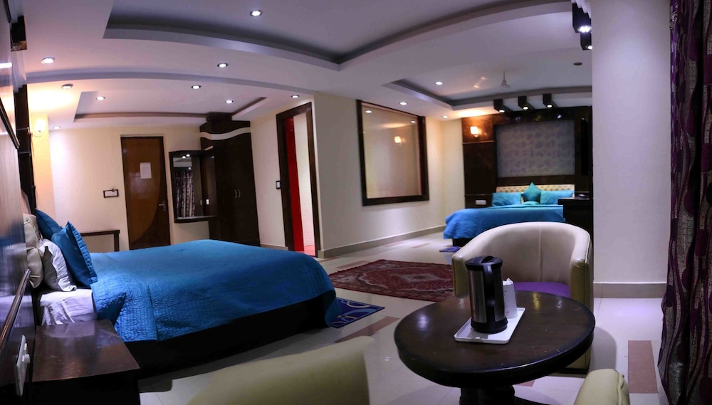Hotel Raj Mandir 10/44