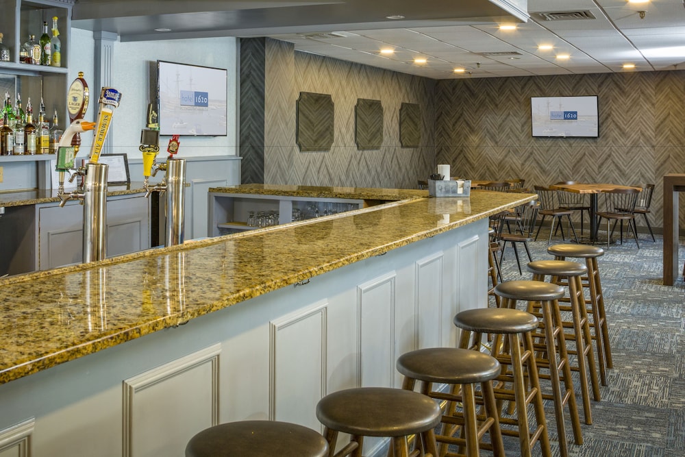 Hotel 1620 Plymouth Harbor 4/65