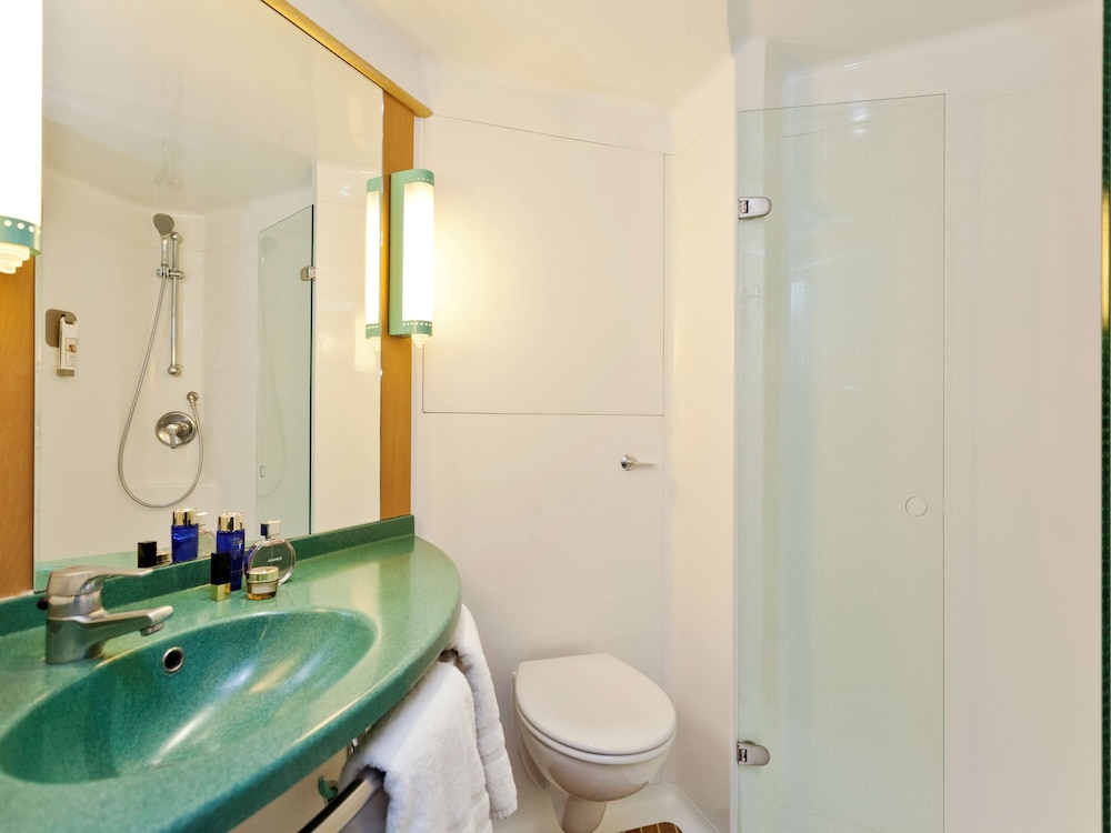 ibis London Thurrock M25 13/64