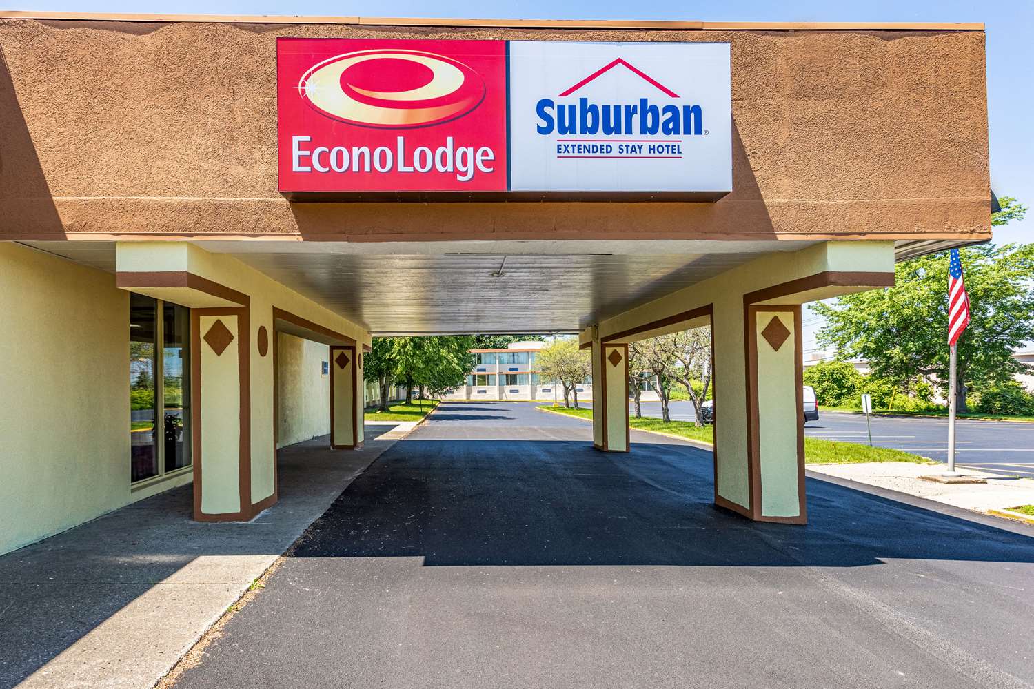 Suburban Studios Fredonia, NY 21/21