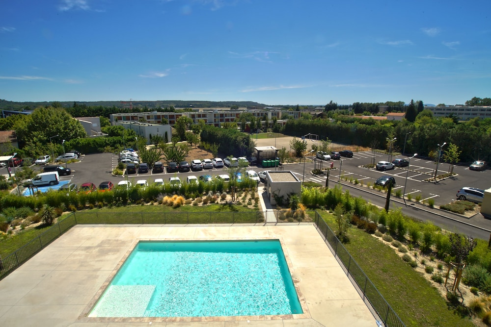 KOSY Aparthotel Campus del Sol Esplanade 39/67