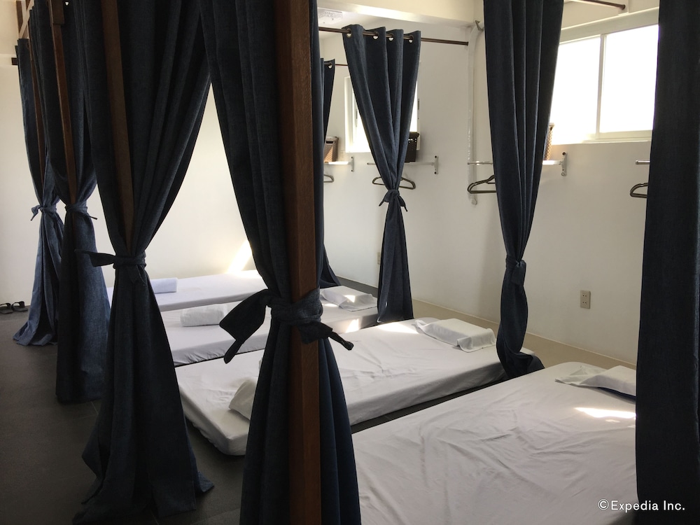 Coron Bluewave Hotel 49/75