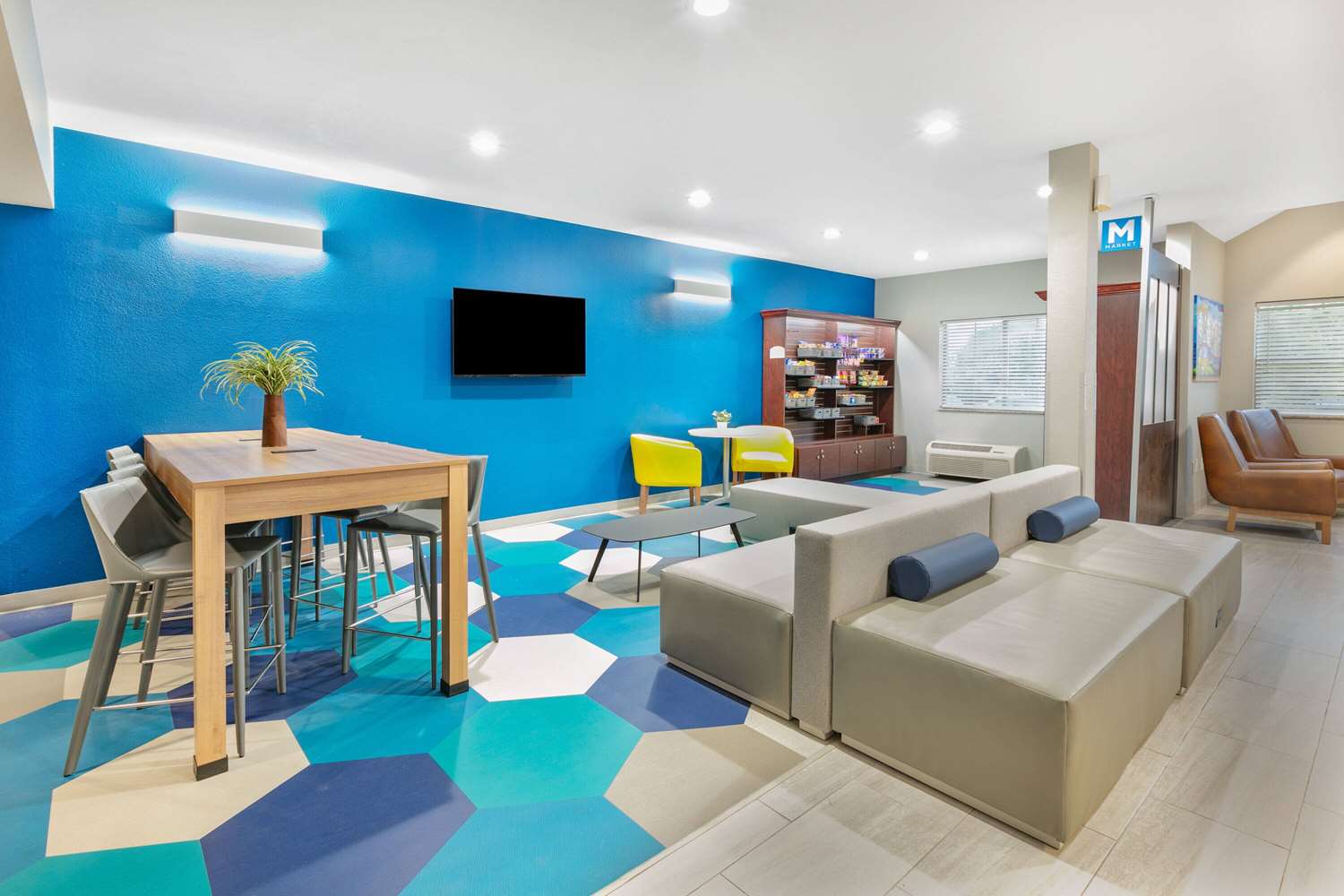 Microtel Inn And Suites Austin 21/38