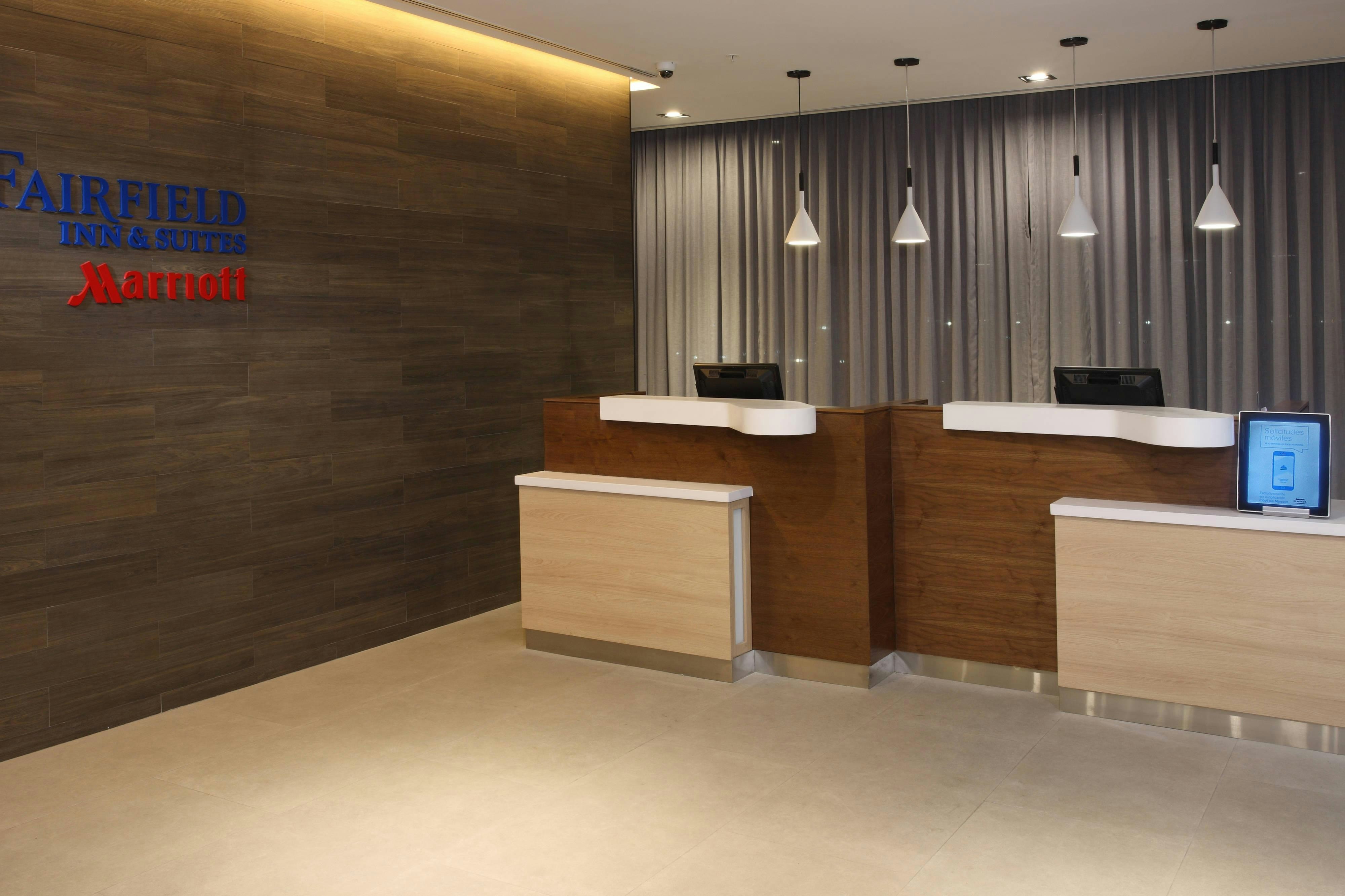 Fairfield Inn Suites Mexico City Vallejo 1/8
