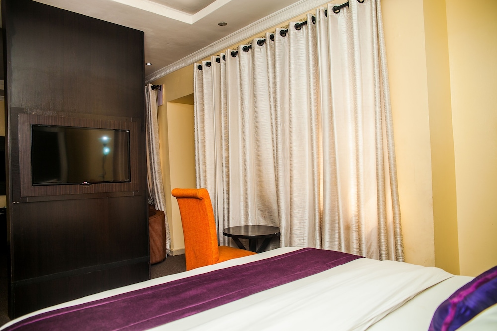 جناح تنفيذي بسرير كوين، Cribville Hotel & Suites 4/6