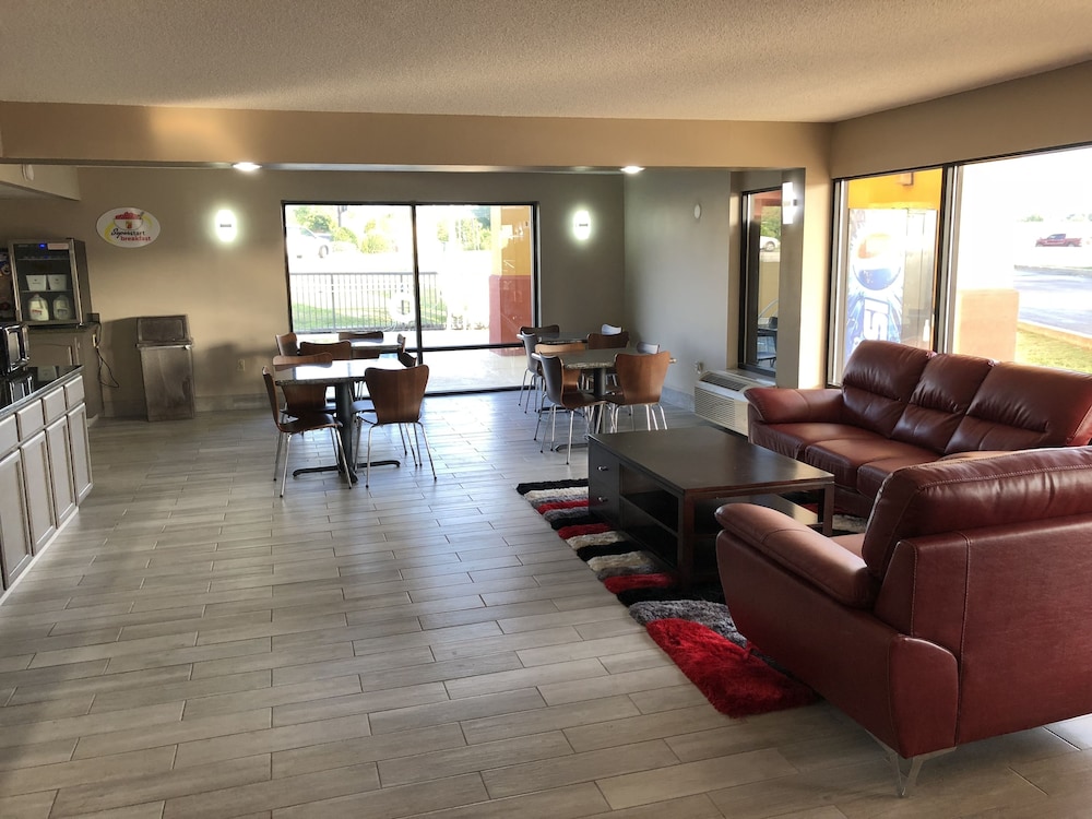 Super 8 By Wyndham Orangeburg 15/22