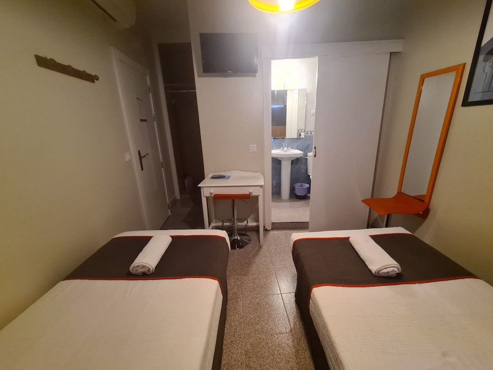 Hostal Las Murallas 38/50