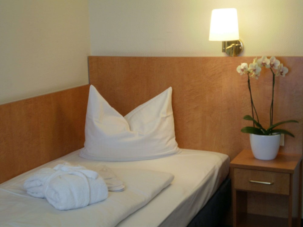 Savoy Hotel Frankfurt 52/80