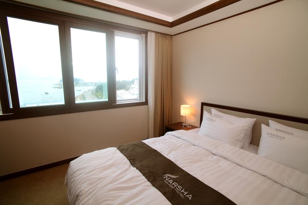 Narsha Hotel 17/53