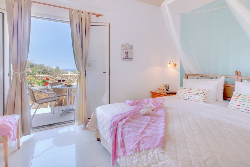 Notos Heights Hotel Suites 37/71