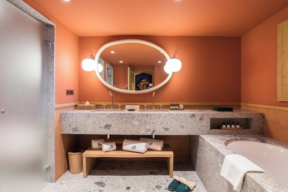 Hotel Le Coucou 50/50