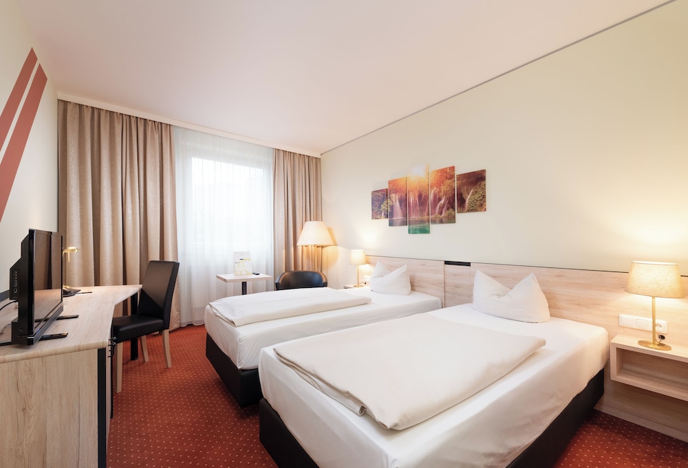 COMFORT, TWIN BEDS
