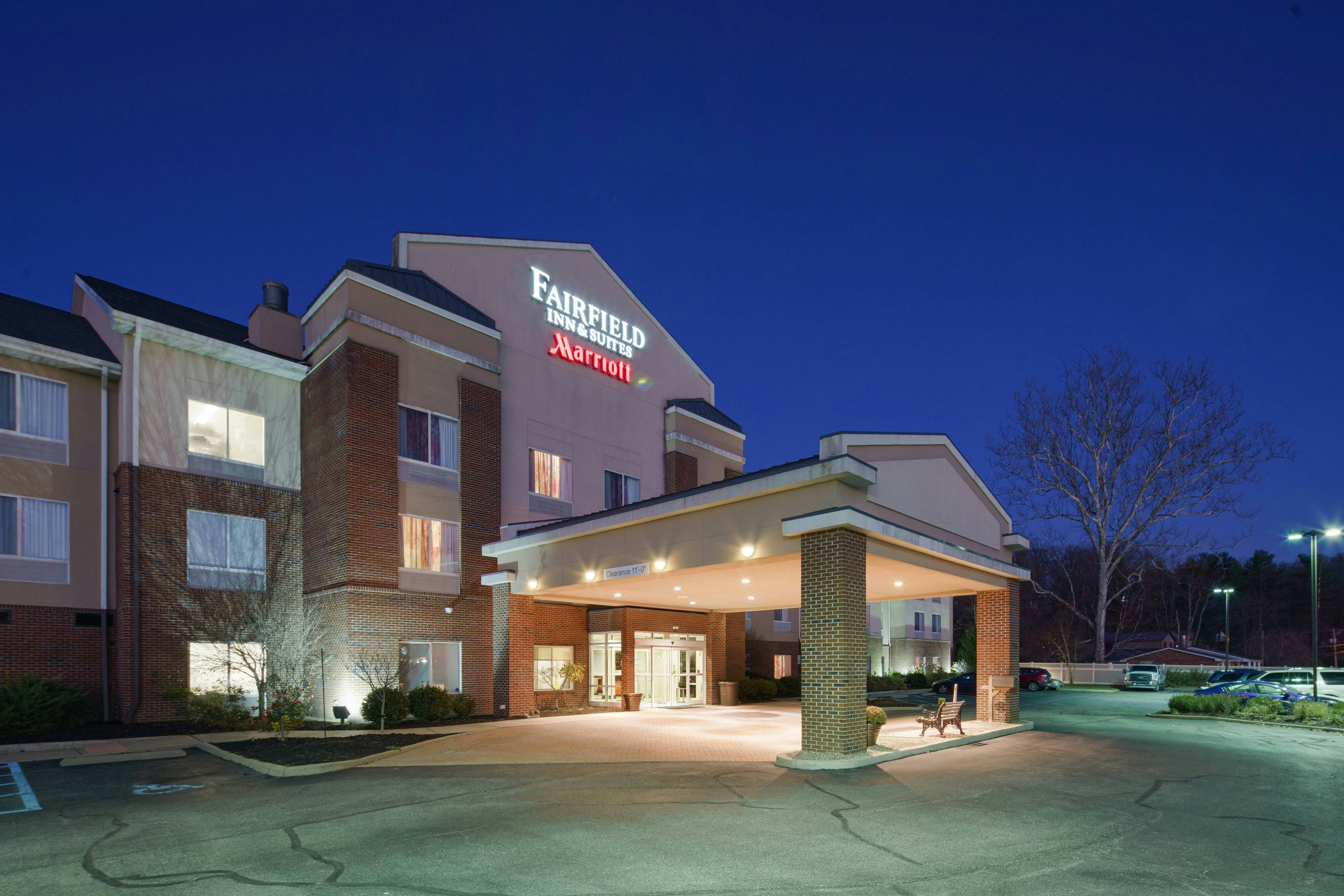 Fairfield Inn & Suites Marietta 2/30