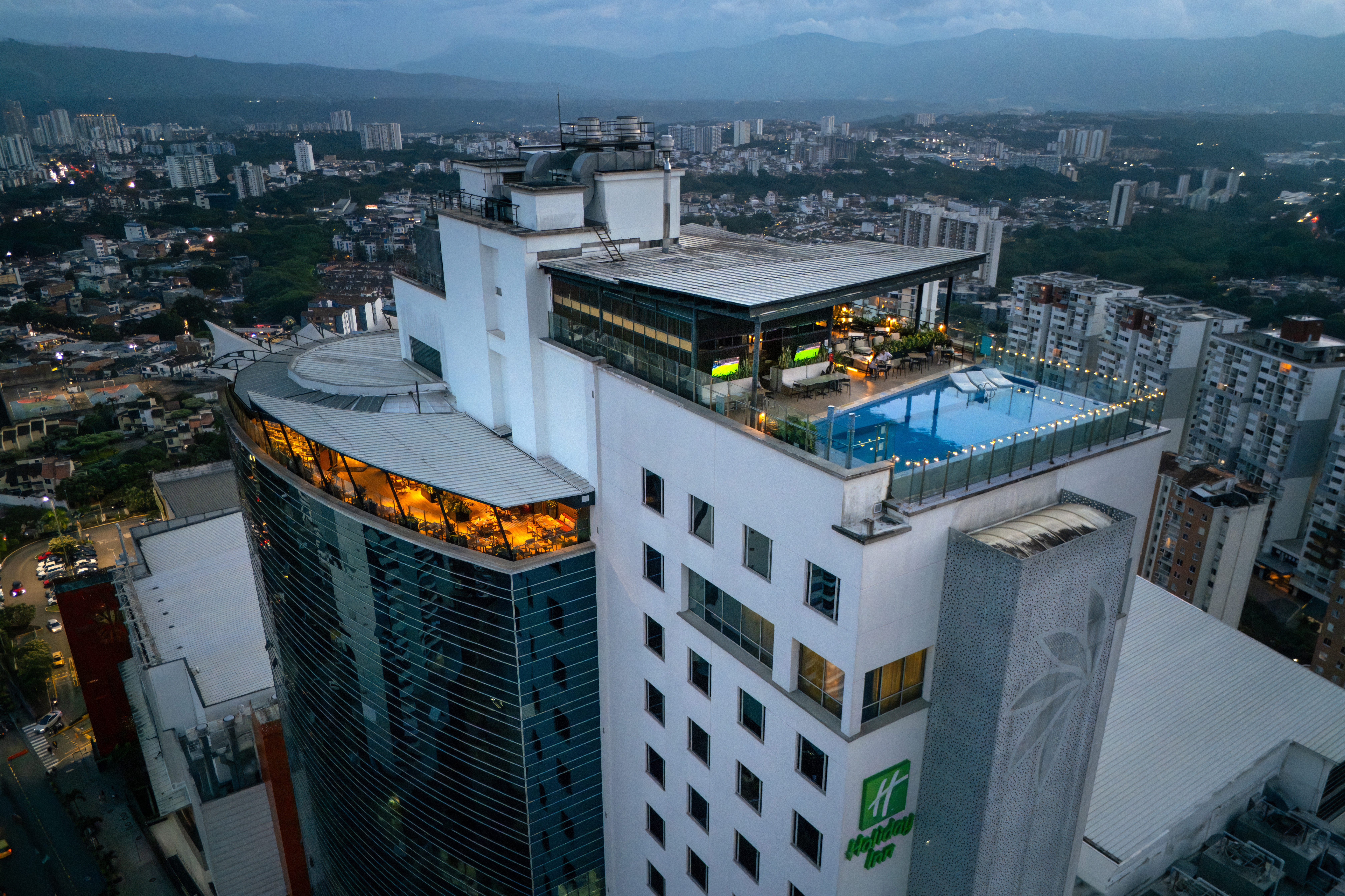 Holiday Inn Bucaramanga Cacique 4/74