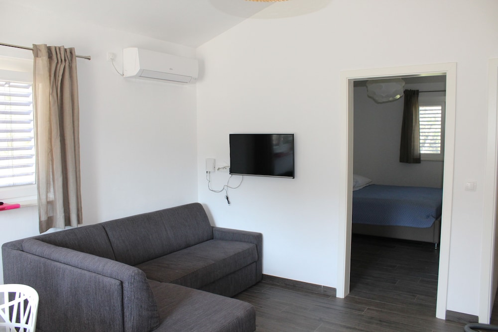 Gorgonia Apartments 28/50