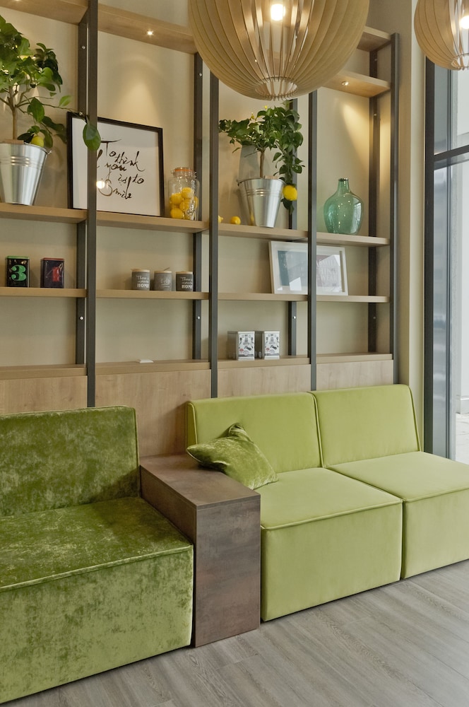 Premier Inn München City West 12/15