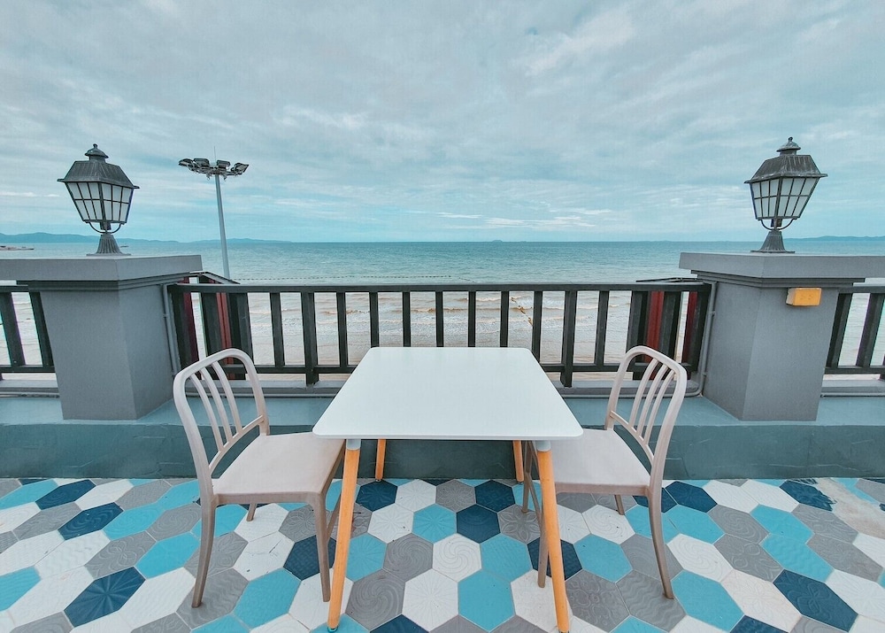 Seaside Jomtien Beach 40/50