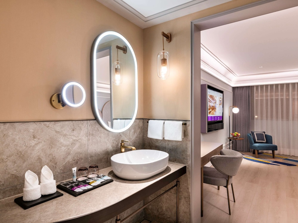Mercure Fuzhou Downtown 53/61