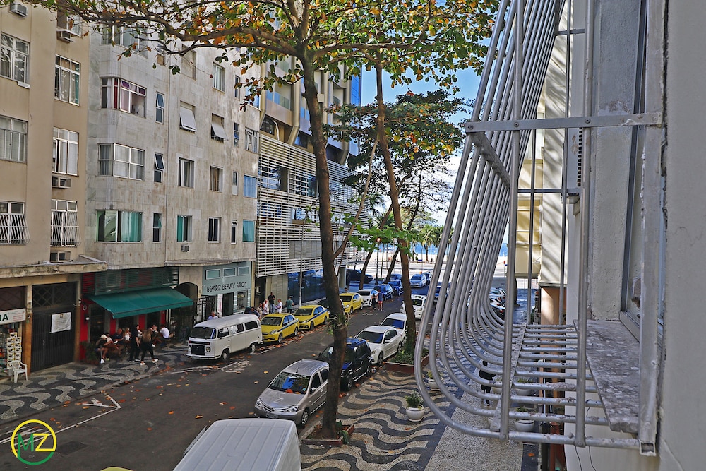 Mz Apartments Duvivier 18/25
