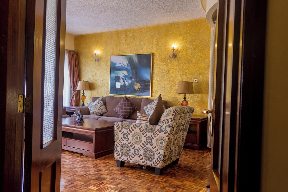 Mimosa Court Apartments 32/50
