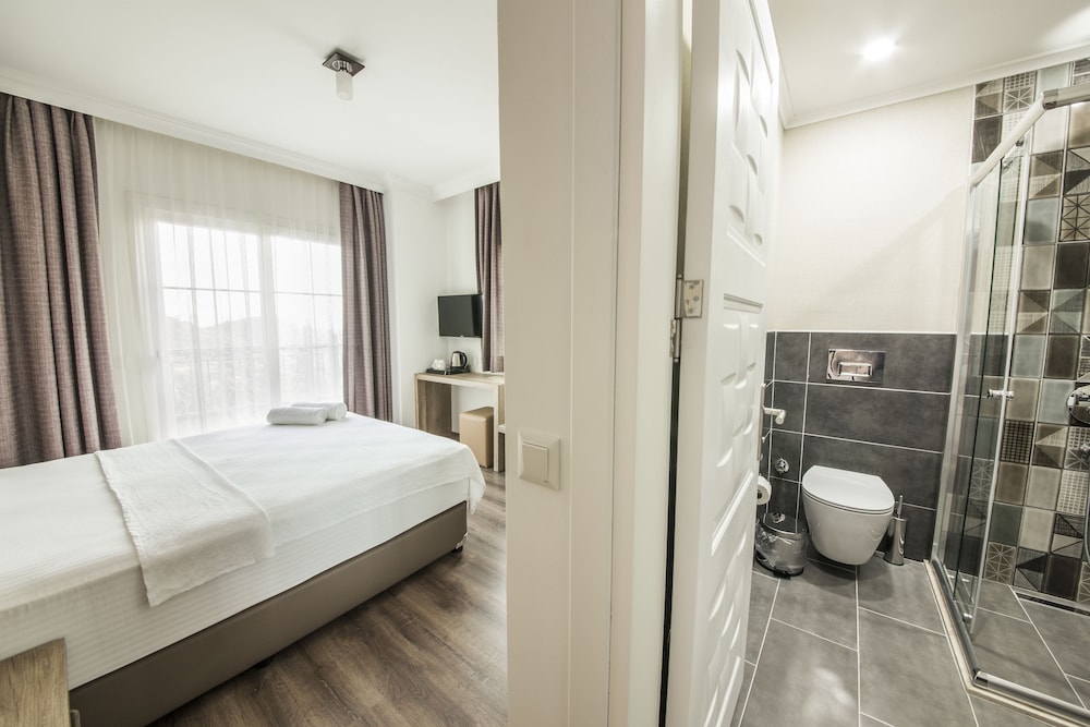 Dekatria Rooms & Aparts 48/50