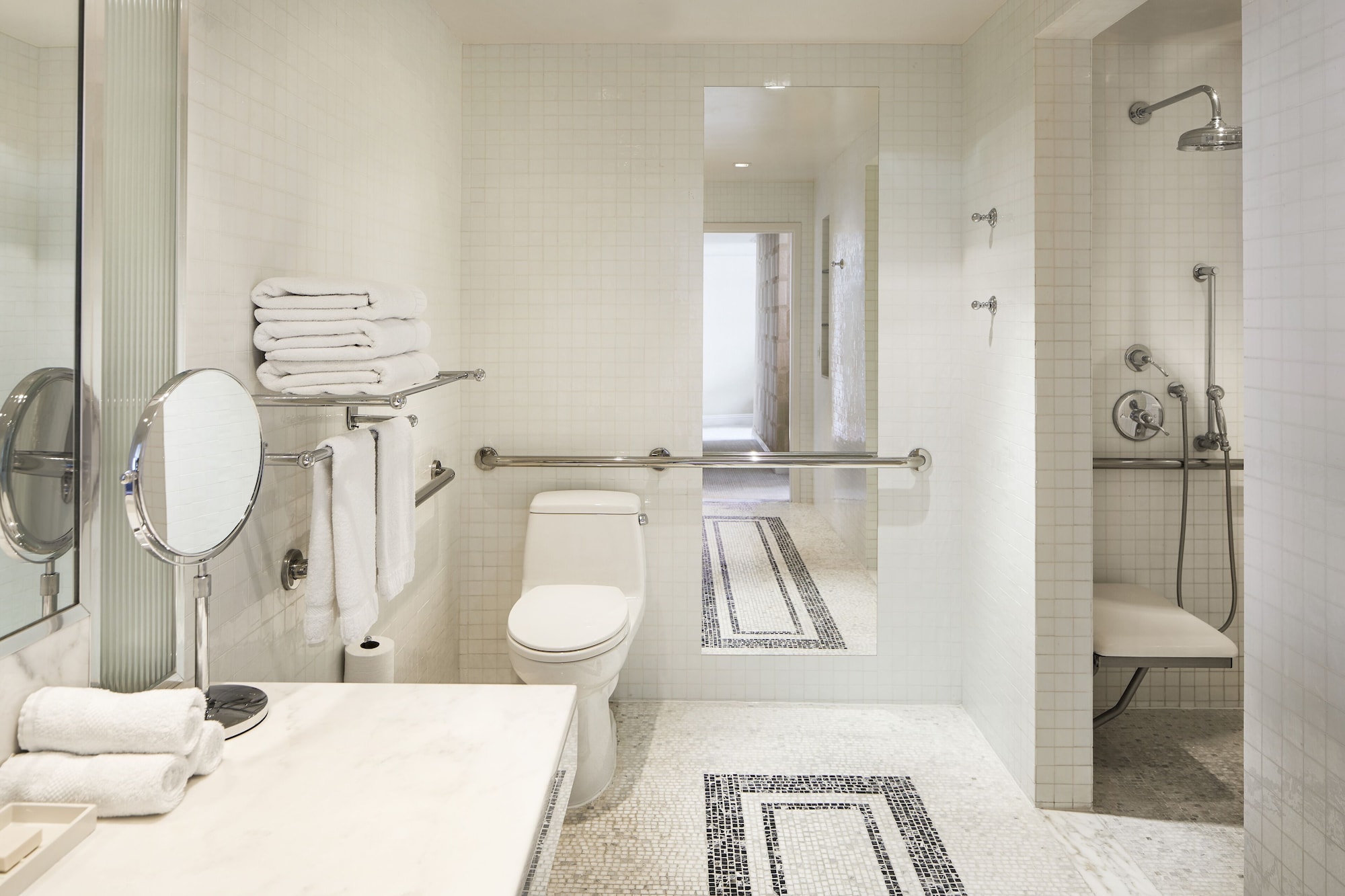 2 Bedrooms, Metropolitan, Suite, 2 King Beds