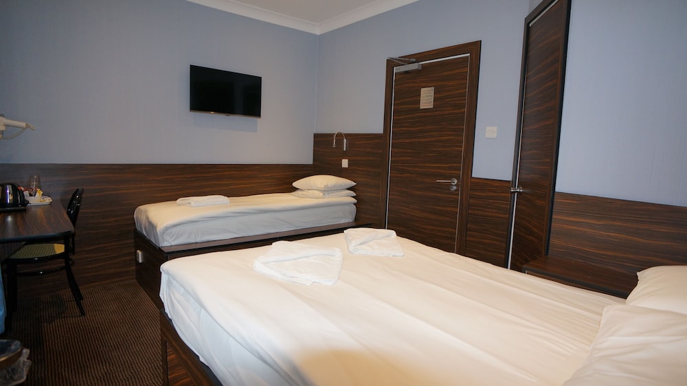 ROOM, TRIPLE