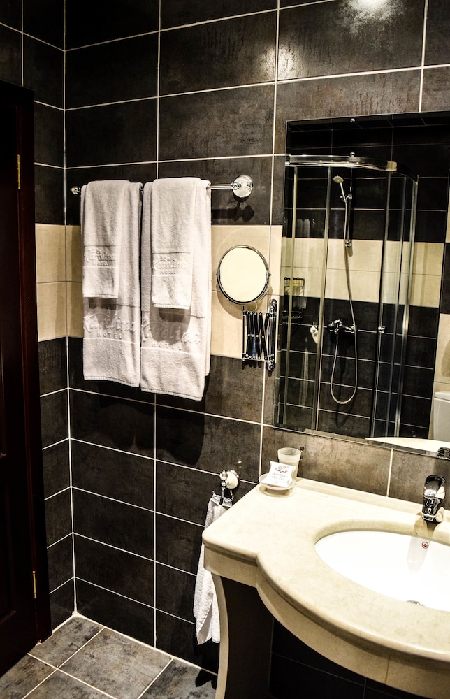 Hotel Karolina 59/60