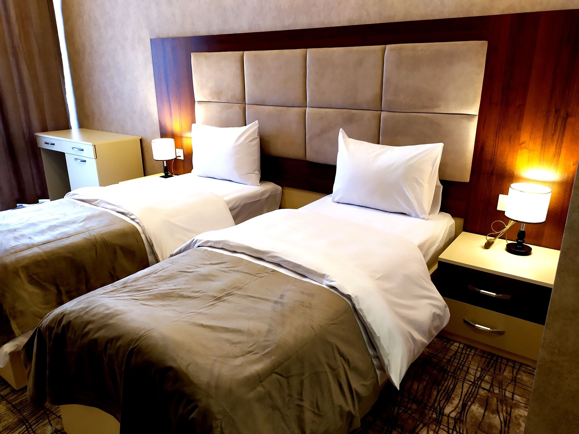 1 Bedroom, Standard, Twin Beds, City View