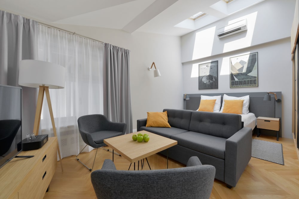 Stradonia Serviced Apartments 46/76