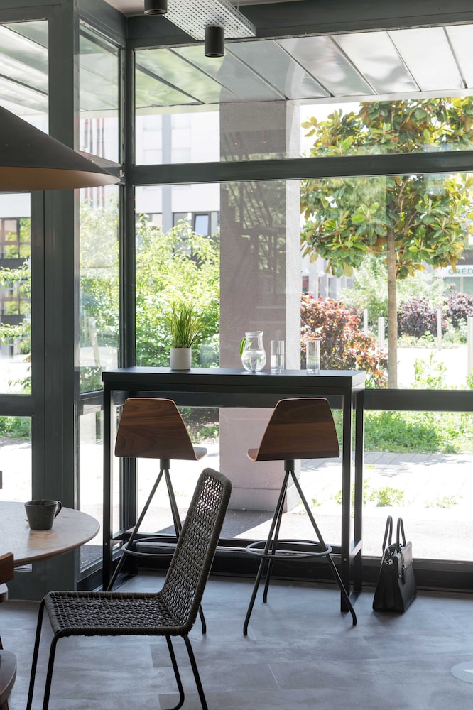 Ibis Annecy Cran Gevrier Hotel 56/68