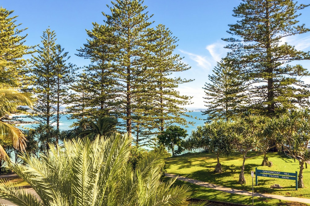 Greenmount Beach Resort 56/62