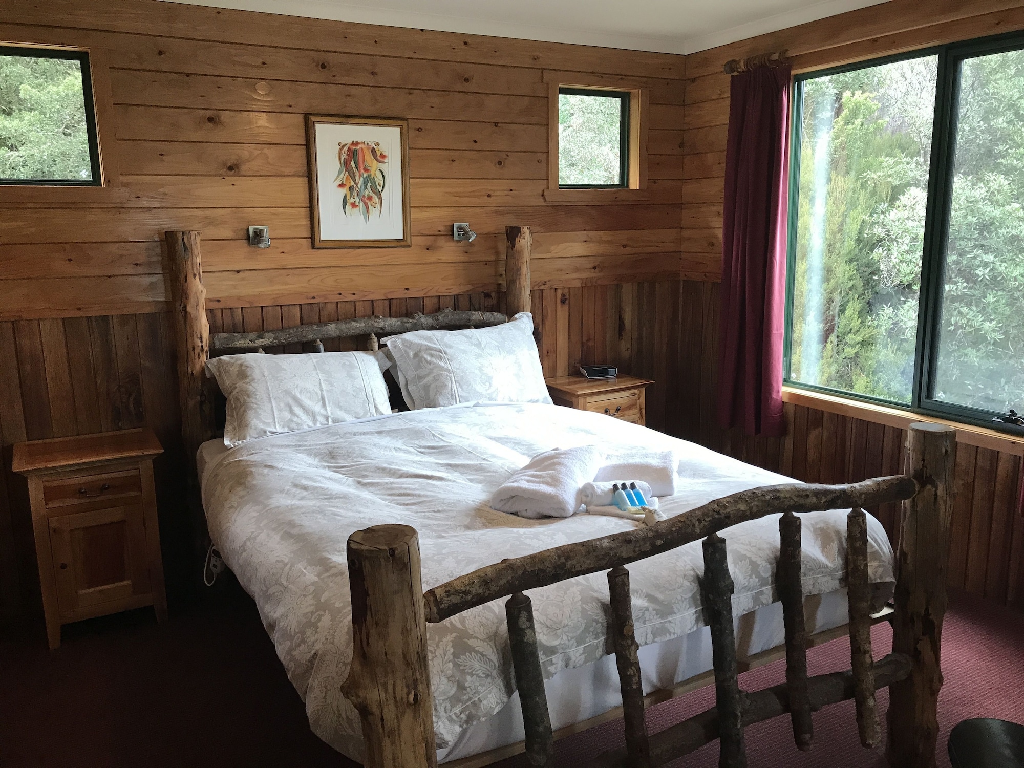 Spa, Queen Bed, Mountain View