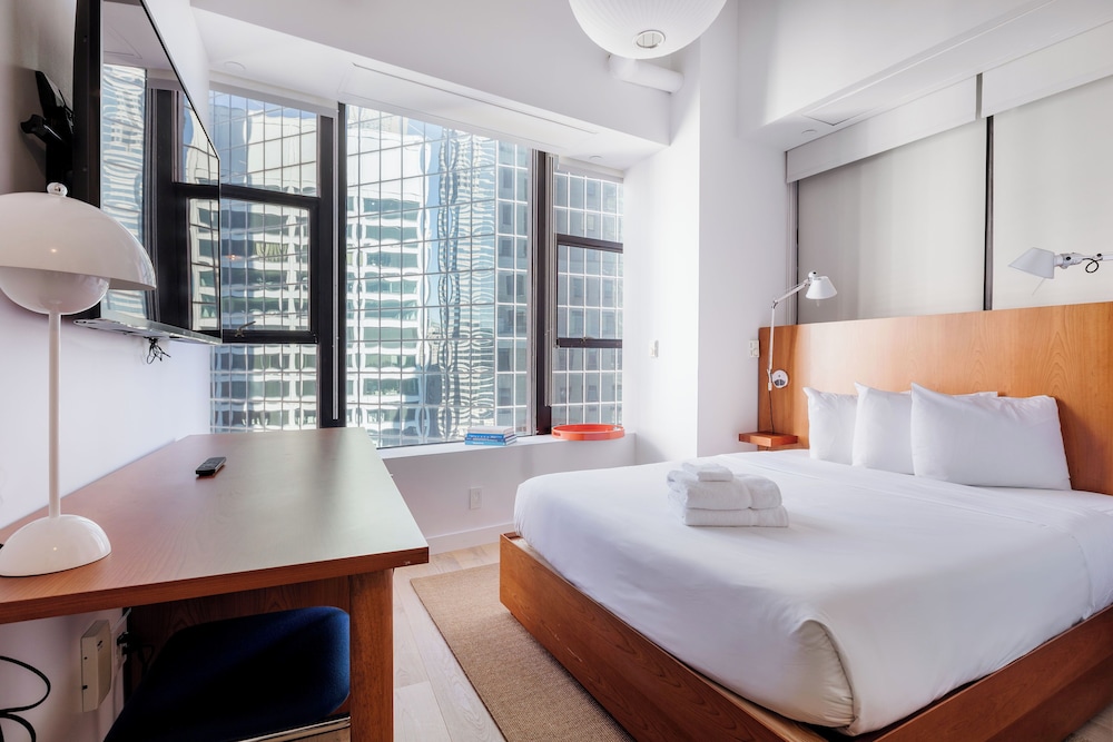 3 Bedrooms, Sky, 3 Queen Beds