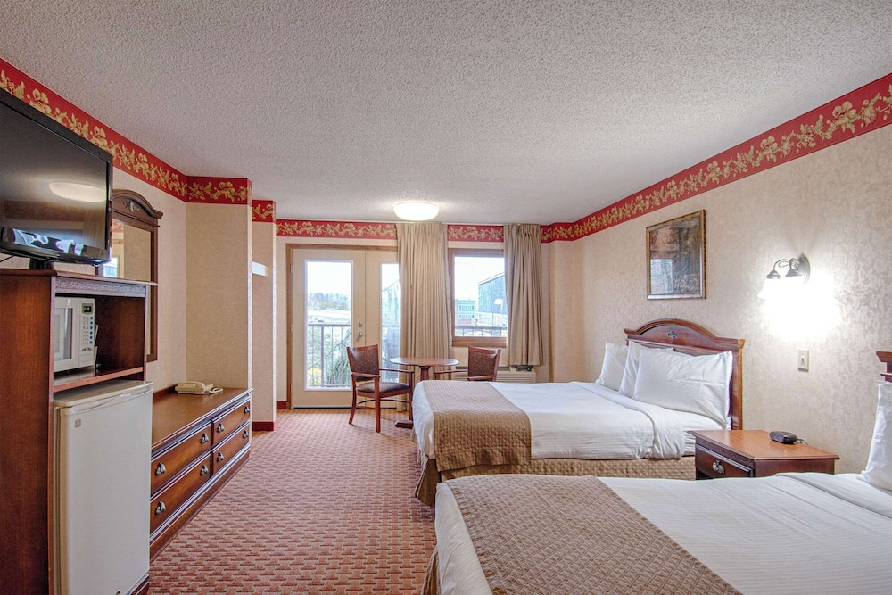 Park Tower Inn 26/55