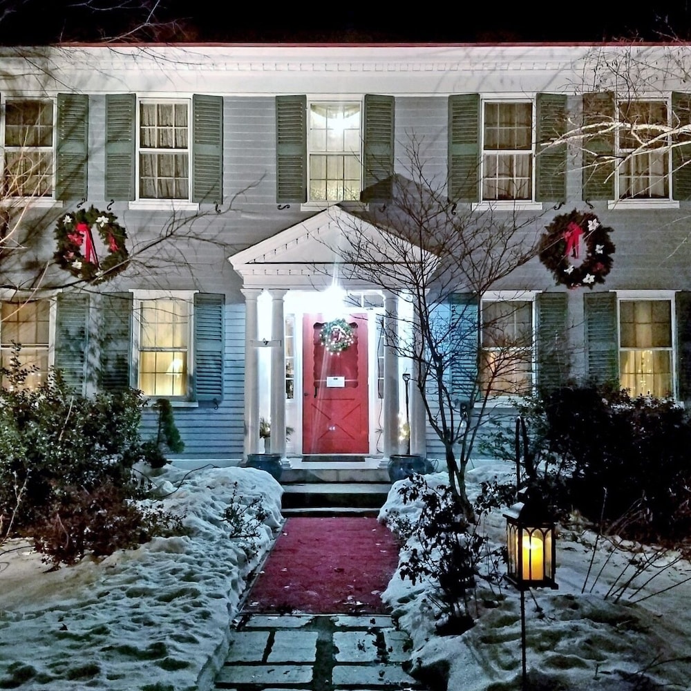 Centennial House 25/50