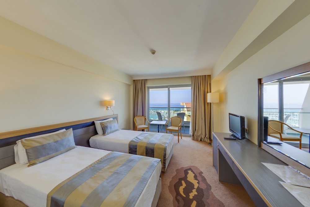 Elite World Kusadasi 22/50