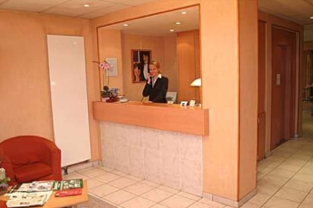 Printania Porte de Versailles 7/37